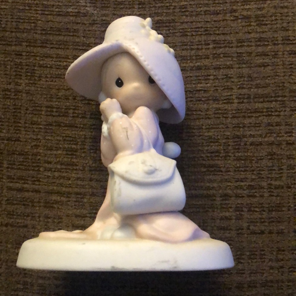 Precious Moments Figurines
